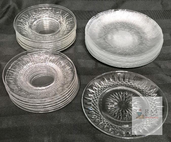 22 Clear Vintage Pressed Glass Dessert Plates 7.5" Mixed Starburst & Floral Patterns
