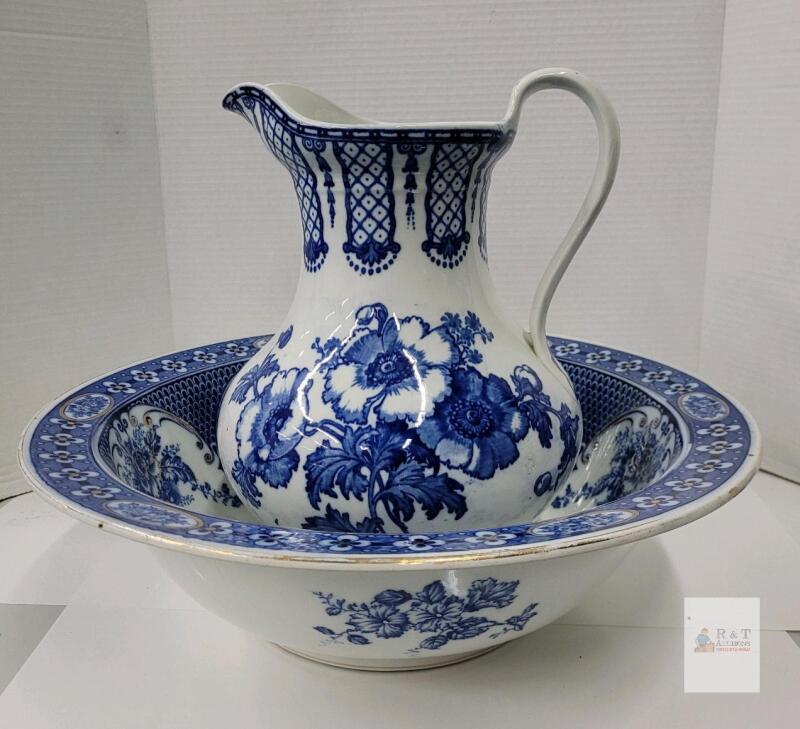 Vintage English Blue and White Transferware Jug and Basin .