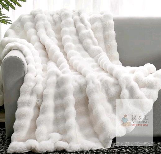 New Cozy Bliss Faux Fur Throw Blanket for Couch, Fuzzy Soft Plush Thick Bubble Blanket for Sofa Bedroom Living Room (Cream White, Throw(50" x 60"))