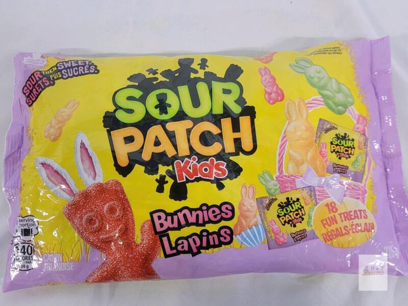 BB SEPT 26 Sour Patch Kids Bunnies, 7.94 oz Bag, Easter-Themed Sour Gummies