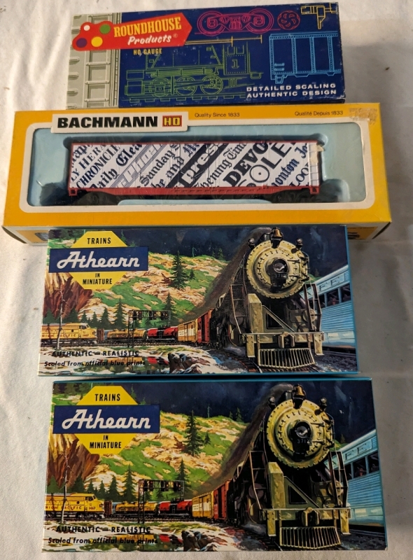 4 HO Scale Model Trains - Athearn, Bachmann, Roundhouse.