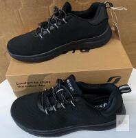 NEW STQ Women&rsquo;s All Black Athletic Sneakers Size 7.5, Model ST230301NEW, Knit Lightweight Lace-Up