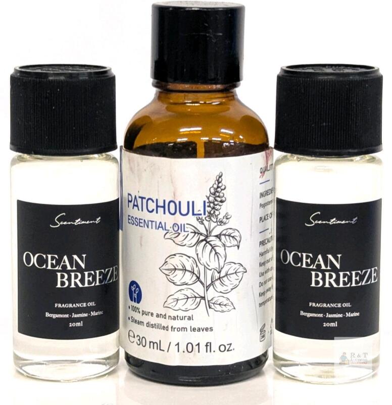 Patchouli Essential Oil 30mL & Sentiment Ocean Breeze Fragrance Oil 20mL (x2) - Aromatic Lot Note: Online returns. Volumes may be lower than listed