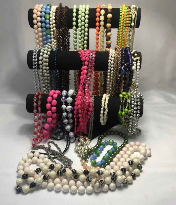 BIG Lot of Summer Necklaces