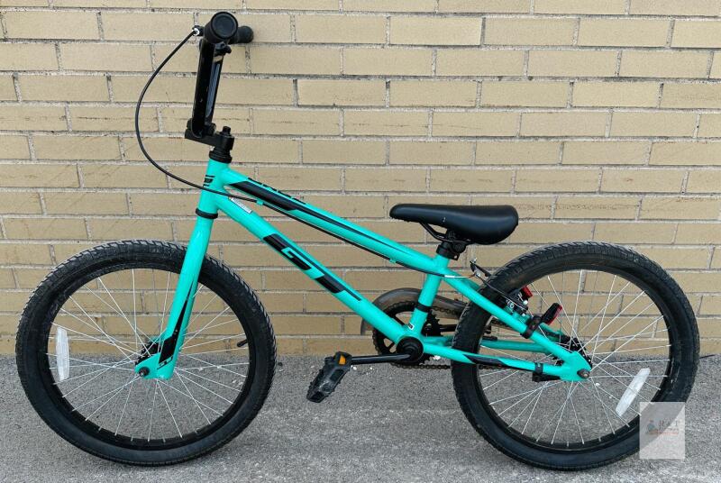 GT Performer BMX Bike, 20.5" Top Tube, Teal, 20" Wheels, Single-Speed Kids bike. Some scuffs, and wear to tires.