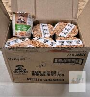 Quaker Apples & Cinnamon Instant Oatmeal Cups, 12-Pack, 1.51 oz Each, Exp. 02/12/2025