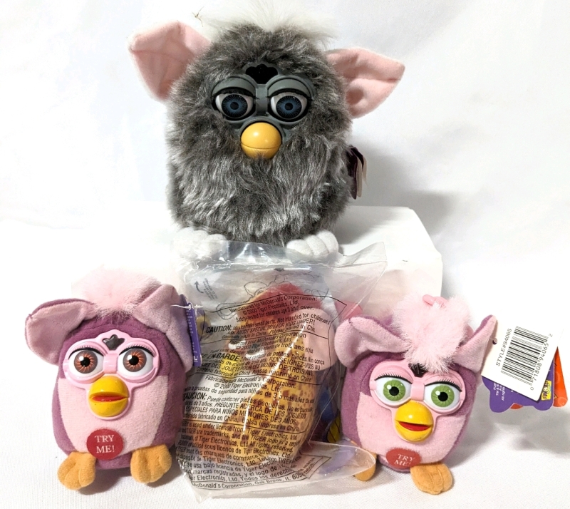 Vintage 1998 FURBY, 2X 1999 "talking" Furby Keychains & 2000 McDonald's Happy Meal Furby (As-Is)