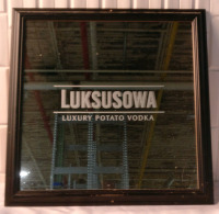 Luksusowa Vodka Wall Mirror - 24"x23"