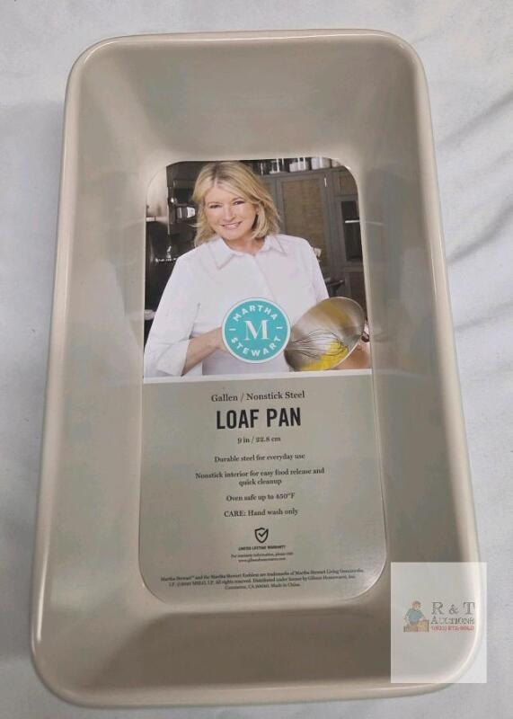Martha Stewart Gallen 9-Inch Nonstick Carbon Steel Loaf Pan, Teal, Oven Safe to 450&deg;F