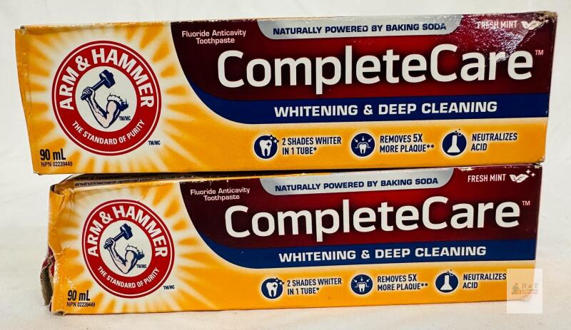 2 Arm & Hammer CompleteCare Whitening & Deep Cleaning Toothpaste 90mL Fresh Mint NPN 02239449