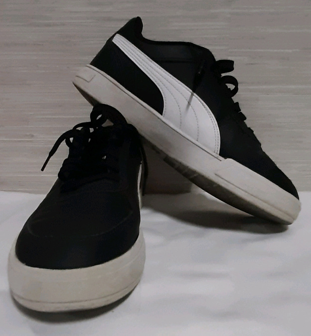 Puma Adult Caven Size 9 CAN 42 EUR