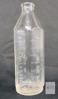 Vintage Pyrex 8oz. Baby Bottle . No chips or cracks