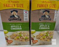 2 Quaker Instant Oatmeal Apples & Cinnamon 18 Packets 594g