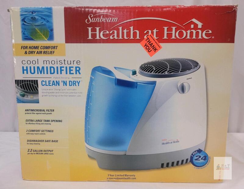 SunBeam Cool Moisture Humidifier , 2.2gal. Output . Tested Powers Up, Not Tested Beyond Power Up