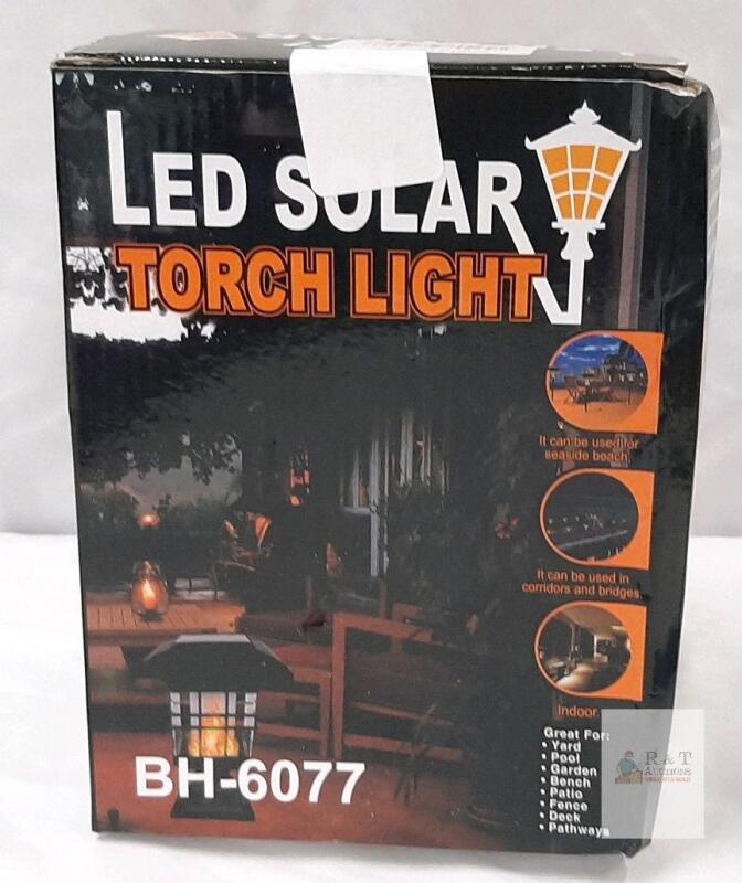 TryLight BH-6077 LED Solar Torch Light with 72 LEDs and Flame Effect