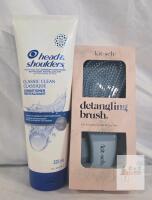 Kit&bull;sch Detangling Brush &ndash; Light Blue, Flexible Bristles, Ergonomic Design + Head and Shoulders Conditioner
