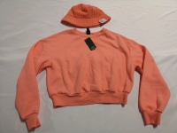 New Sweatshirt sz Medium and Hat by Wild Fable