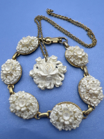 Vintage White wedding cake Bubbleite Necklace Bracelet Set