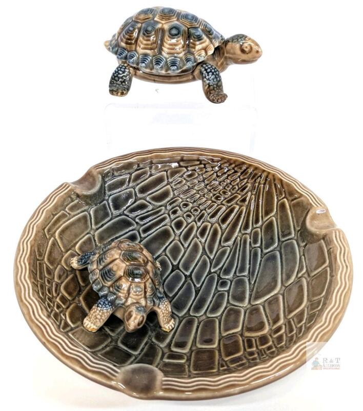 Vintage WADE Porcelain England Figural Tortoise Trinket Box & Matching Large 7.25" Diameter Tortoise Ashtray