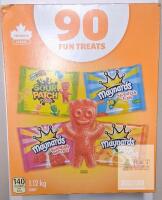 Maynards Fun Treats Candy Variety Pack &ndash; 90 Treats, 1.12 kg (2.47 lb)