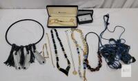 Assorted Jewelry Lot - 10pcs. . See photos