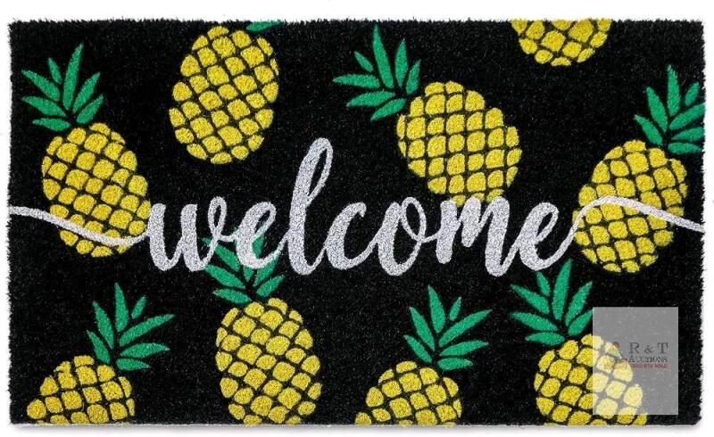 New Pineapple Doormat 30x17 Inch, Tropical Door Mat for Covered Outdoor Area, Tropical Outdoor Welcome Mat, Summer Door Mat