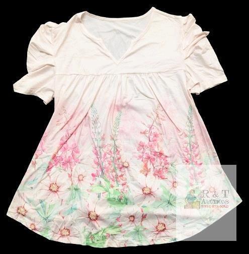 New Size MED Women's OnlyPuff Short Sleeve V-Neck Summer Dressy Top For Leggings : Pink Hibiscus