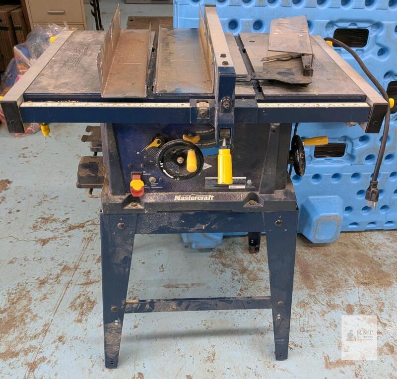 Mastercraft 10" Deluxe Table Saw, 1.5 HP, 120V, Stand, Fence, Blade Guard, Serial 2530610- operational