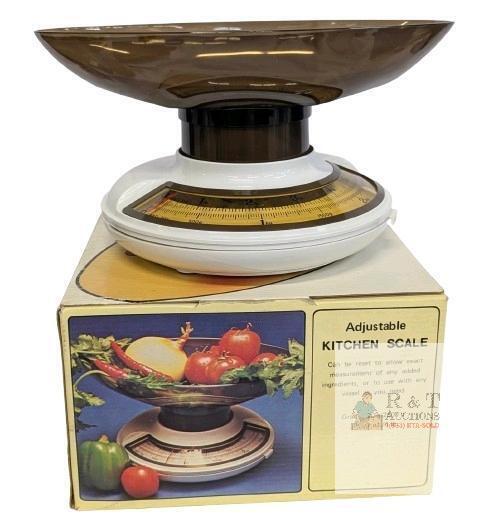 Vintage Mid Century Modern MCM Adjustable Plastic Kitchen Scale With Detachable Bowl, 20g-2800g (1oz - 6lbs) With Original Box