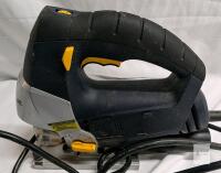 Mastercraft Hawkeye Laser Orbital Jigsaw, 5A, Variable Speed 800&ndash;3000SPM, 4-Position, Laser Guide-operational