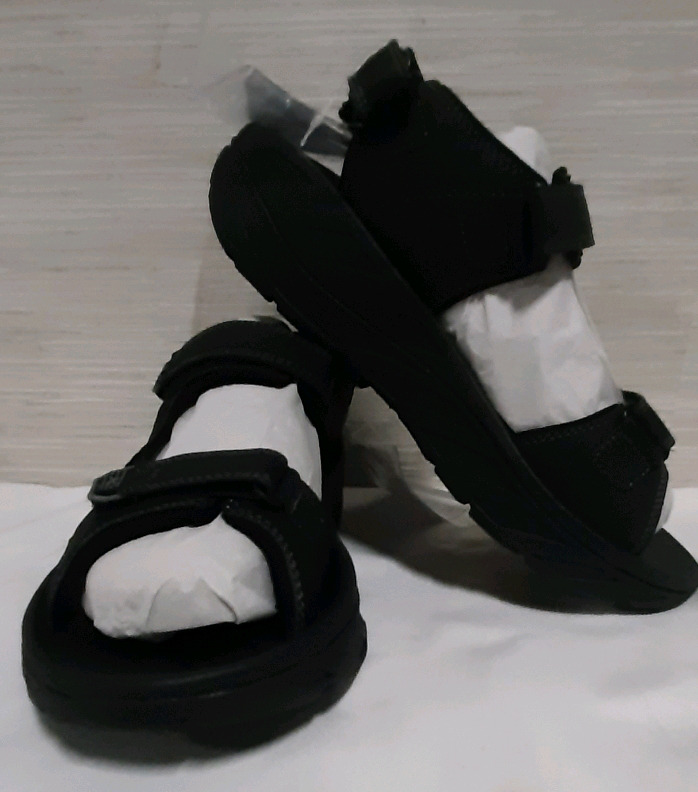 New Men's XLERO Sandals Size 10 CAN 43.5 EUR
