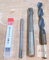 Chucking Reamers 13.5 mm H7, 6.7 mm H7, 7.976 mm H7, Twist Drill, Straight Shank, Unused