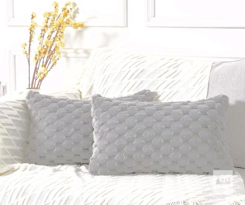 New Madizz Pack of 2 Super Soft Cozy Lumbar Decorative Throw Pillow Covers Fuzzy Plush Faux Fur Luxury Cushion Cover Pillowcase for Sofa Couch Bed Livingroom 12x20 Inch 30x50cm light grey
