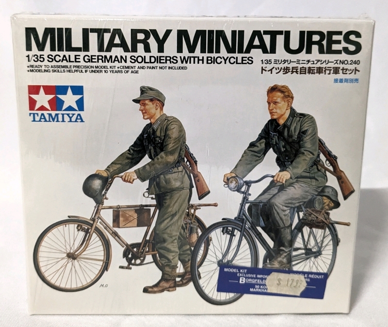 Vintage TAMIYA 1:35 Scale Model Kit: German Soldiers with Bicycles No. 240.