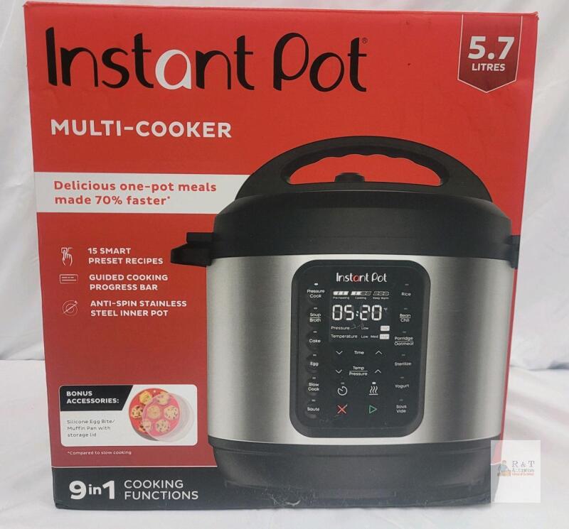Instant Pot Multi-Cooker 6 Qt (5.7L), 9-in-1, Stainless Steel, Digital Display, Bonus Accessories unused