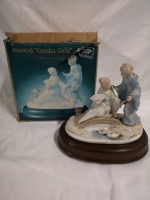 Vintage Geisha Girls Figure on Wood Stand