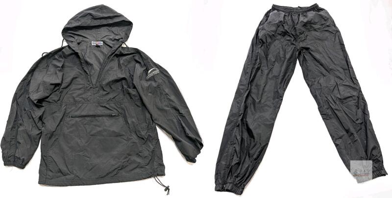 Size MED Women's Wellbridge Club & Spa-Branded Jerzees Quarter Zip Hooded Pocket Windbreaker Jacket & Size Large Holloway Nylon Elastic Waist Windbreaker Pants