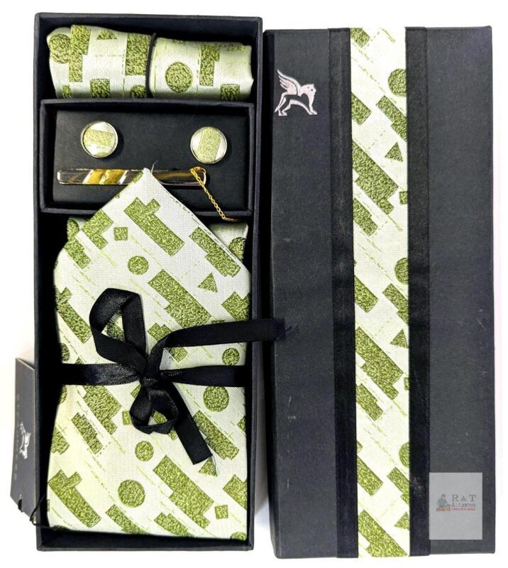 New Steadiness 5pc Men's Father's Day Gift Set : Tie, Pocket Square, Pair of Cufflinks & Tie-Pin in Gift Box - Green