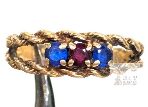 Vintage 3-Stone Presumed Sapphire & Garnet/Ruby Unknown Carat Gold Rope Ring, Size 7, 2.8g