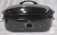Oster CKSTRS18-BSB-W 18-Quart Electric Roaster Oven, 1,500W, Black