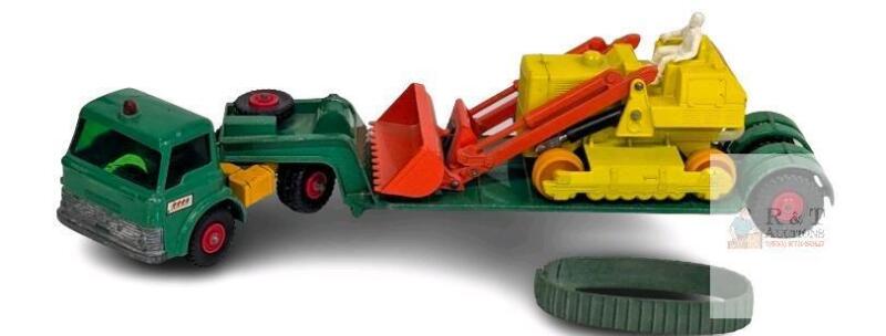 Vintage 1970 Matchbox Lesney King Size K-8 Caterpillar Traxcavator With Separated Driver+ Belt, King Size Ford Tractor & King Size K-17 Dyson Low-Loader