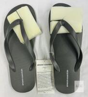 New Amazon Essentials Men&rsquo;s Flip-Flops, Size 12 US/45 EU, Dark Grey,