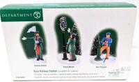 Department 56 DICKENS' VILLAGE Busy Railway Station, 3 Figures