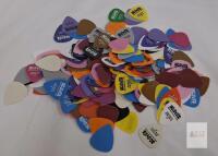 Steve's Music Standard 351 Medium Guitar Picks, Multicolored, Approx. 80&ndash;100 Pieces