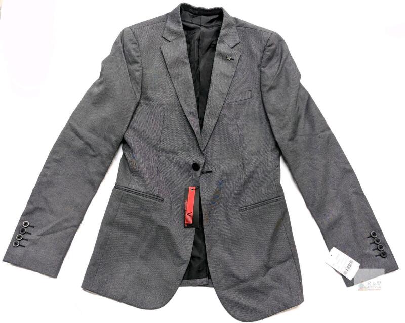 New Size 34L Men's Vincent D'Am&eacute;rique Graduation Blazer