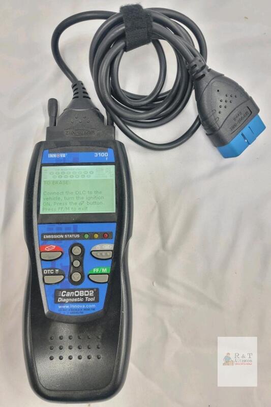 INNOVA 3100f OBD2 CAN Diagnostic Scanner Auto Code Reader LCD Display V01.00.12 Tested Powers Up , Not Tested Beyond Power Up