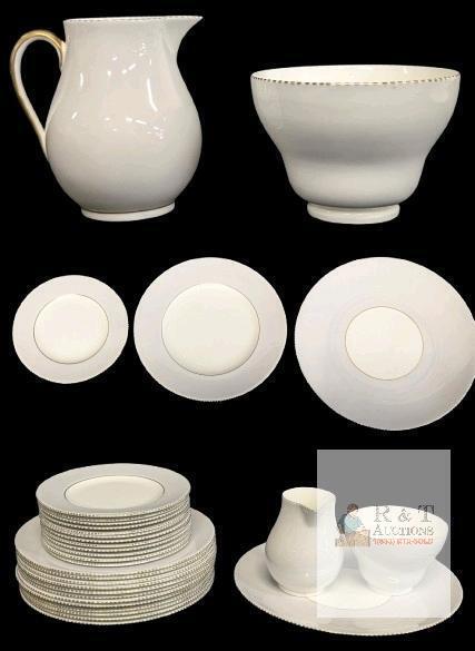 Vintage Wedgwood English Bone China Gray April Colours : Creamer & Open Sugar Bowl, 12&times; Bread & Butter Plates 5.8", 12&times; Salad Plates 8", 1&times; 9.5" Plate, No Chips or Cracks, Rings True