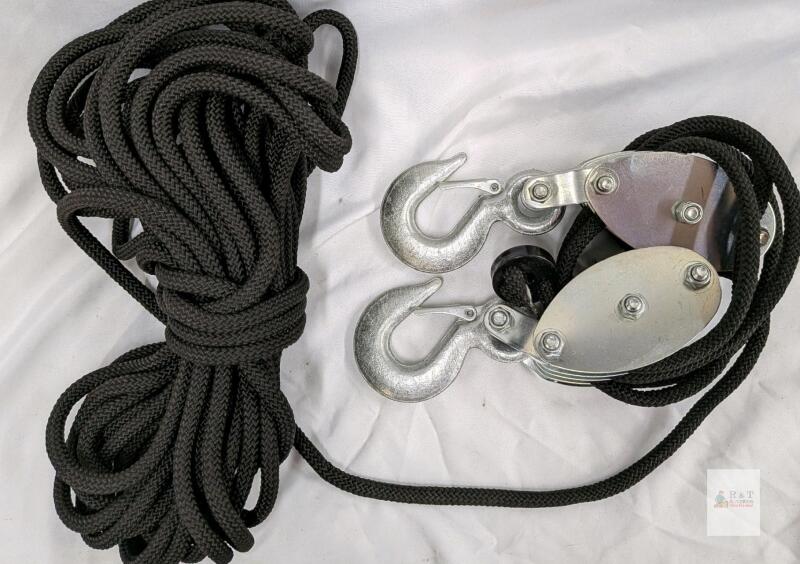 Block and Tackle Pulley Hoist, 2 Ton Capacity, 65 ft Rope, 7:1 Mechanical Advantage