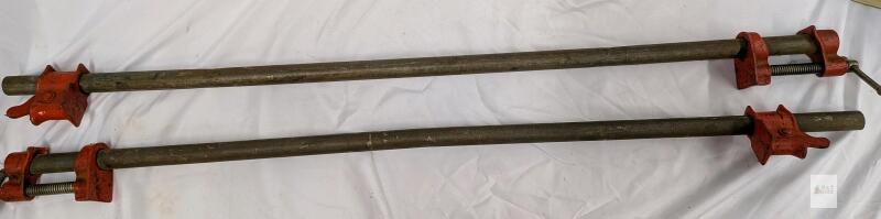 (2) 3/4" Pipe Clamps, 36 in Length, Cast Iron Jaws, Steel Pipe, Screw Mechanism, Red