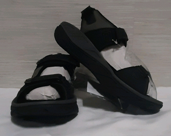 New Mens EXELERO Sandals Size 10 CAN 42.5 EUR